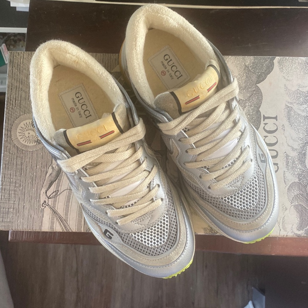 Gucci sneakers original